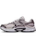 Nike Initiator – White / Metallic Silver / Grey