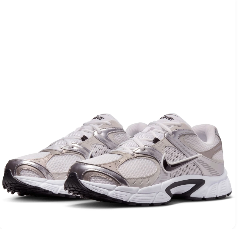 Nike Initiator – White / Metallic Silver / Grey