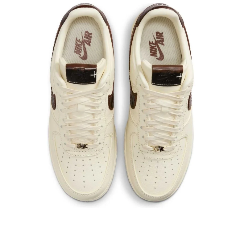 Nike Air Force 1 Low – Sail / Dark Chocolate