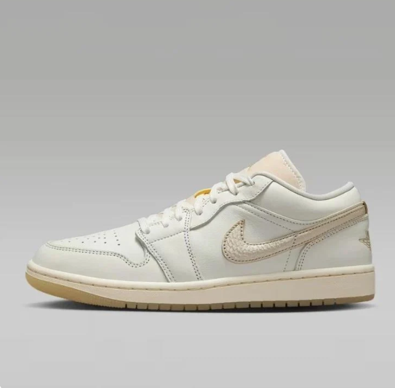 Air Jordan 1 Low – Sail / Gold Stitch / Gum