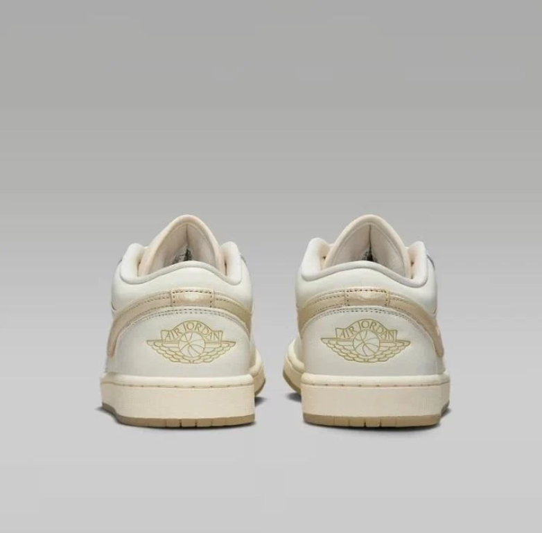 Air Jordan 1 Low – Sail / Gold Stitch / Gum