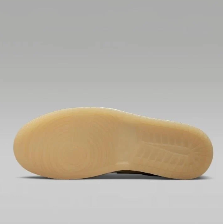 Air Jordan 1 Low – Sail / Gold Stitch / Gum