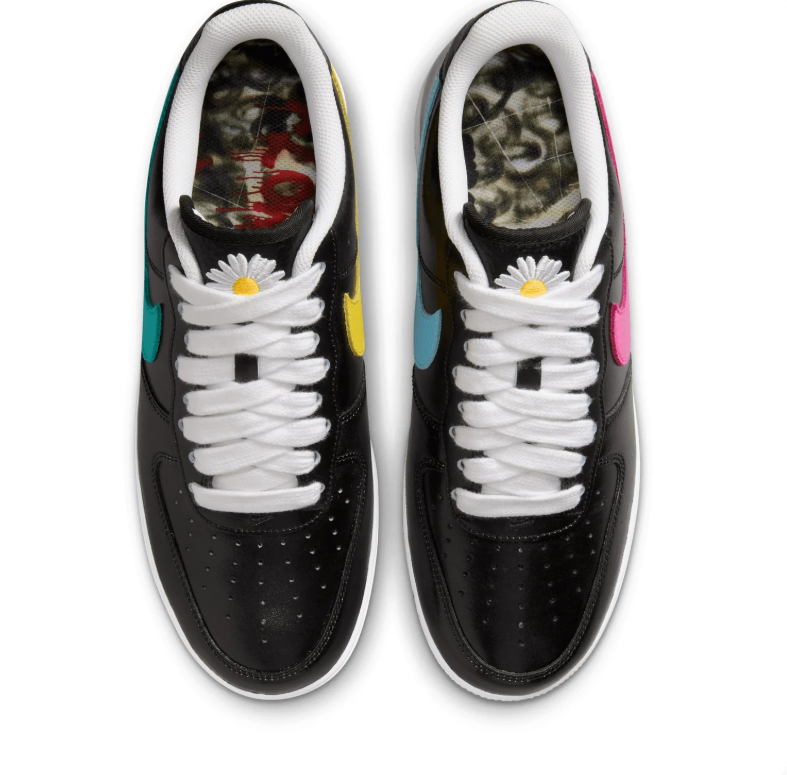 Nike Air Force 1 Low '07 – Black / Fire Pink